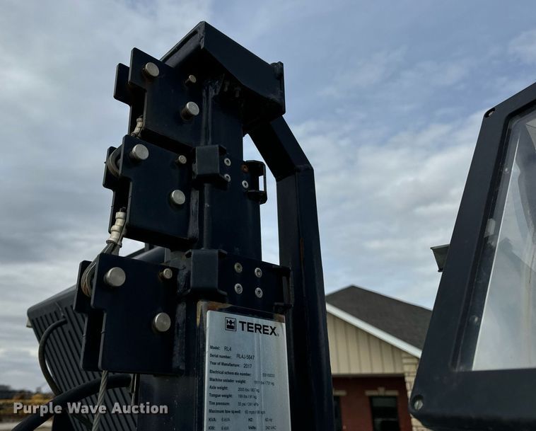 image for item DV1799 2017 Genie RL4 light plant