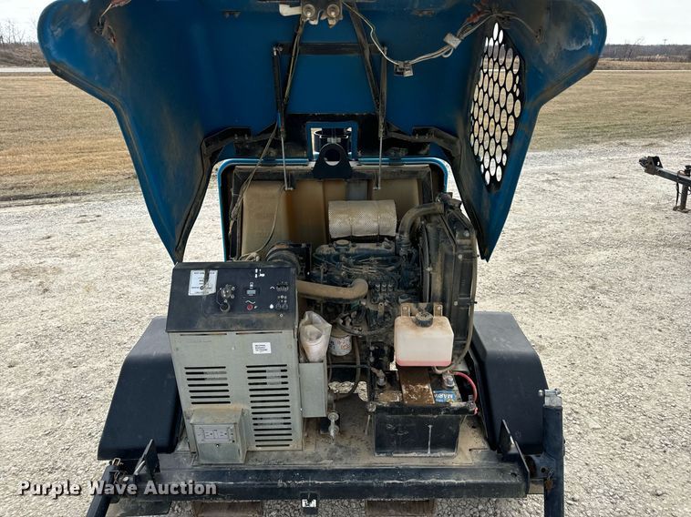 image for item DV1799 2017 Genie RL4 light plant