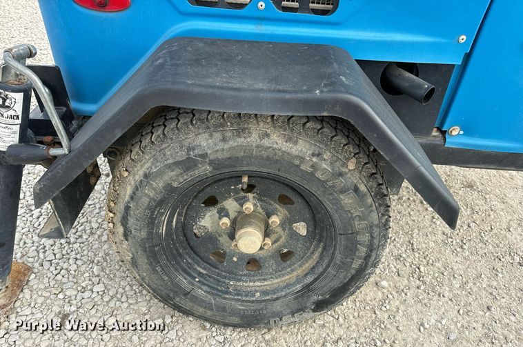 image for item DV1799 2017 Genie RL4 light plant