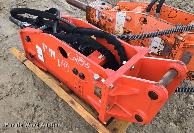 image for item DV1802 NPK E204 breaker