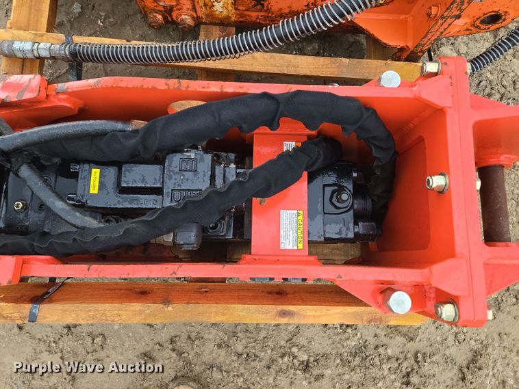 image for item DV1802 NPK E204 breaker