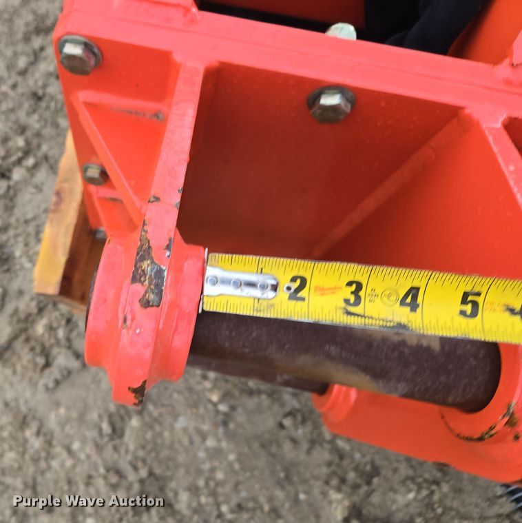 image for item DV1802 NPK E204 breaker