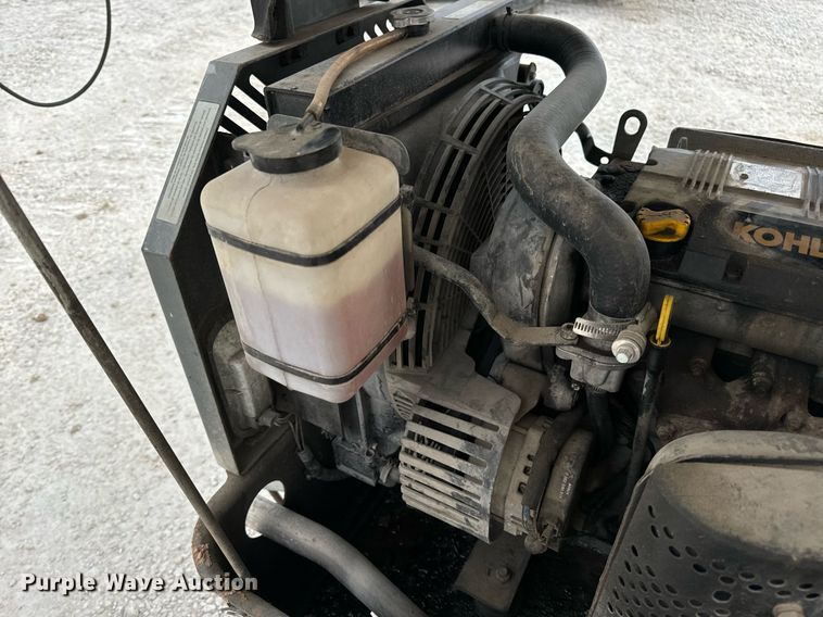 image for item DV1807 2015 Wacker Neuson LTN6L light plant