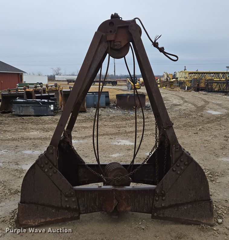 image for item DV1808 Williams clamshell bucket