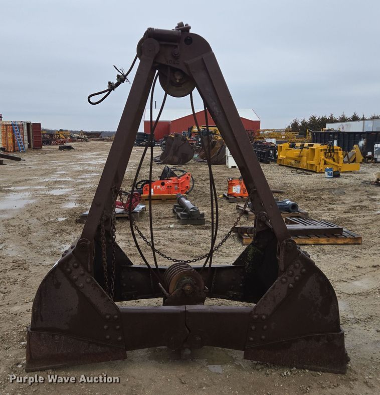 image for item DV1808 Williams clamshell bucket