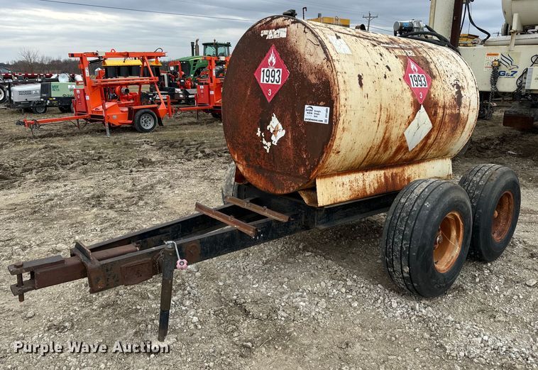 image for item DV1809 fuel trailer
