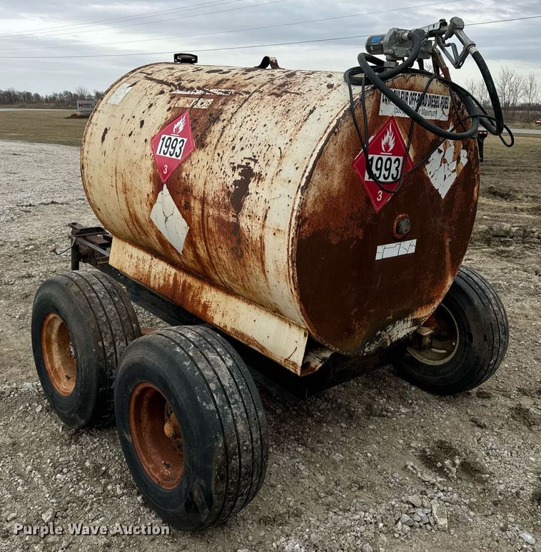 image for item DV1809 fuel trailer