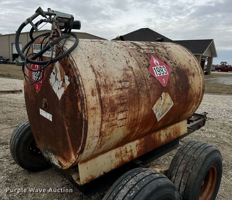 image for item DV1809 fuel trailer