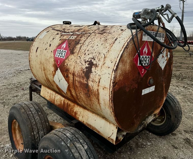 image for item DV1809 fuel trailer