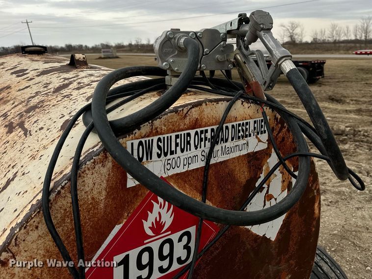 image for item DV1809 fuel trailer