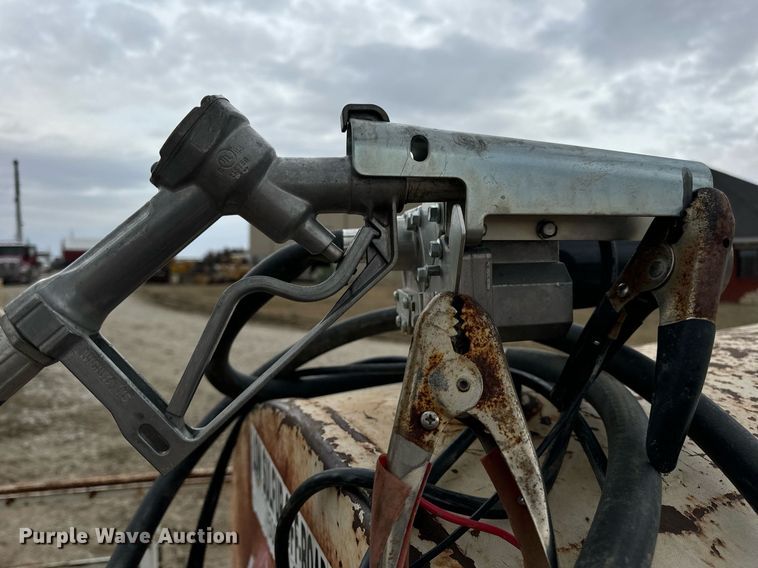 image for item DV1809 fuel trailer