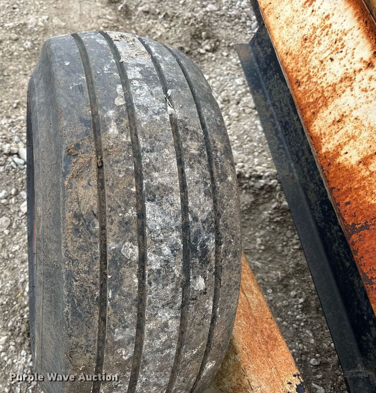 image for item DV1809 fuel trailer