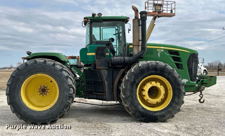 image for item DV1810 John Deere 9630 Scraper Special 4WD tractor