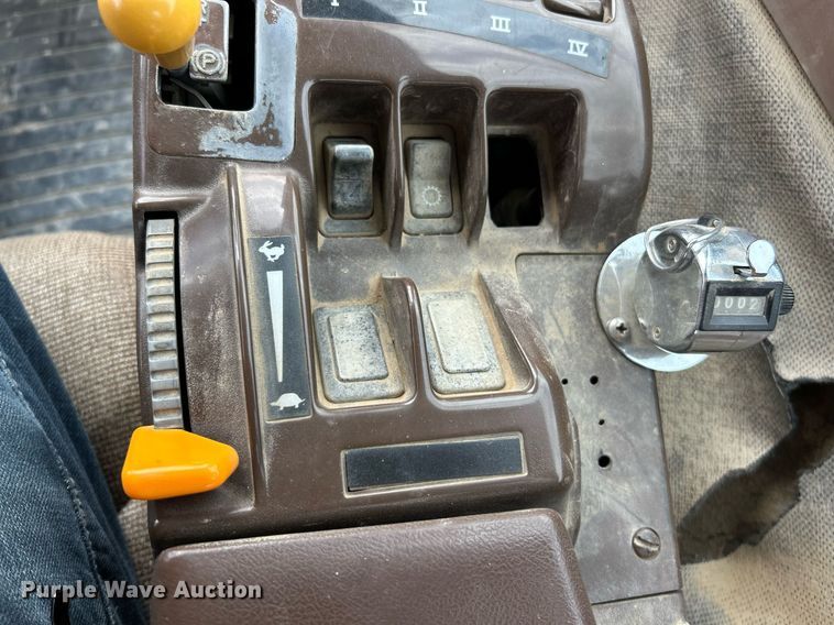 image for item DV1810 John Deere 9630 Scraper Special 4WD tractor