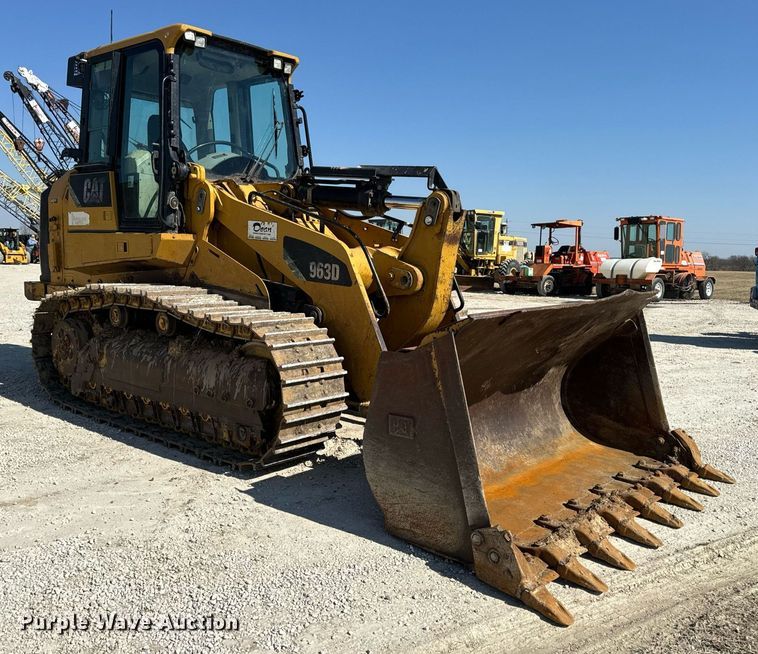 image for item DV1816 2011 Caterpillar 963D track loader