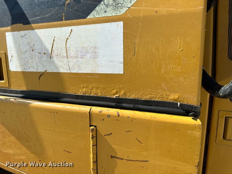 image for item DV1816 2011 Caterpillar 963D track loader