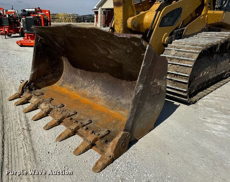 image for item DV1816 2011 Caterpillar 963D track loader