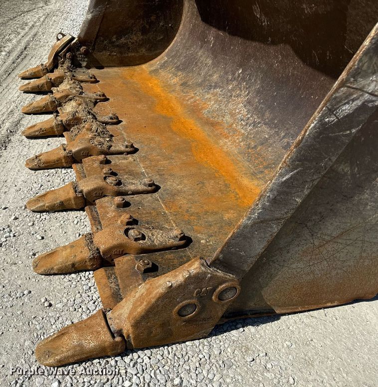 image for item DV1816 2011 Caterpillar 963D track loader