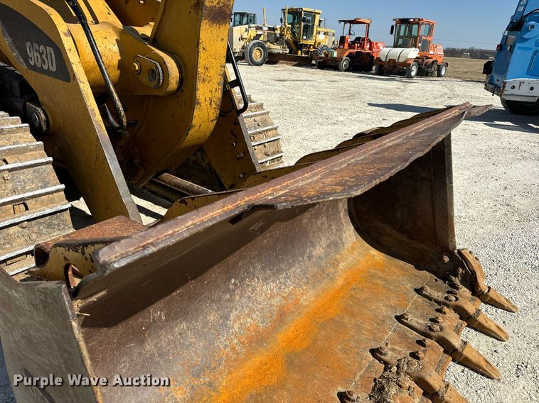 image for item DV1816 2011 Caterpillar 963D track loader