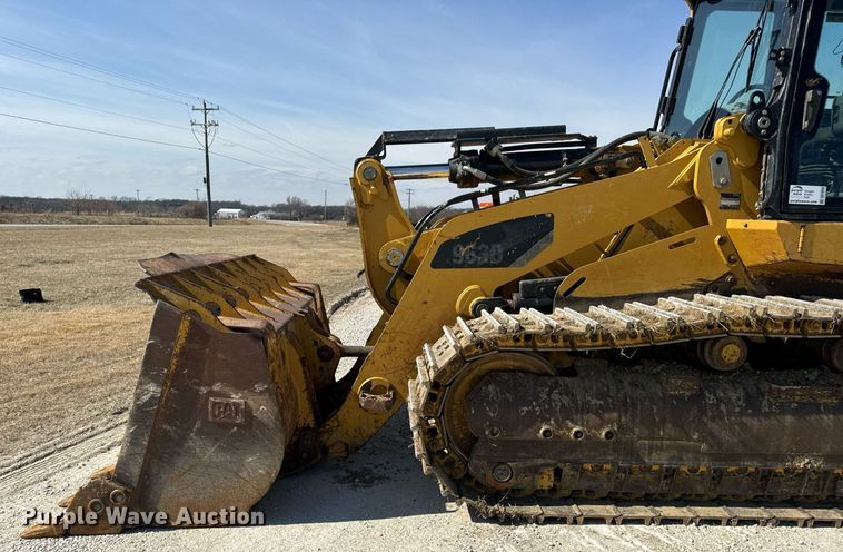 image for item DV1816 2011 Caterpillar 963D track loader