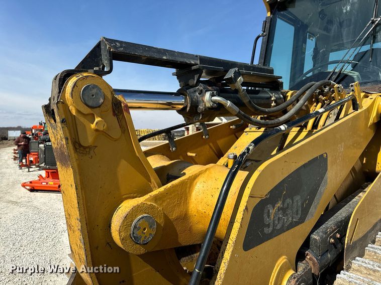image for item DV1816 2011 Caterpillar 963D track loader