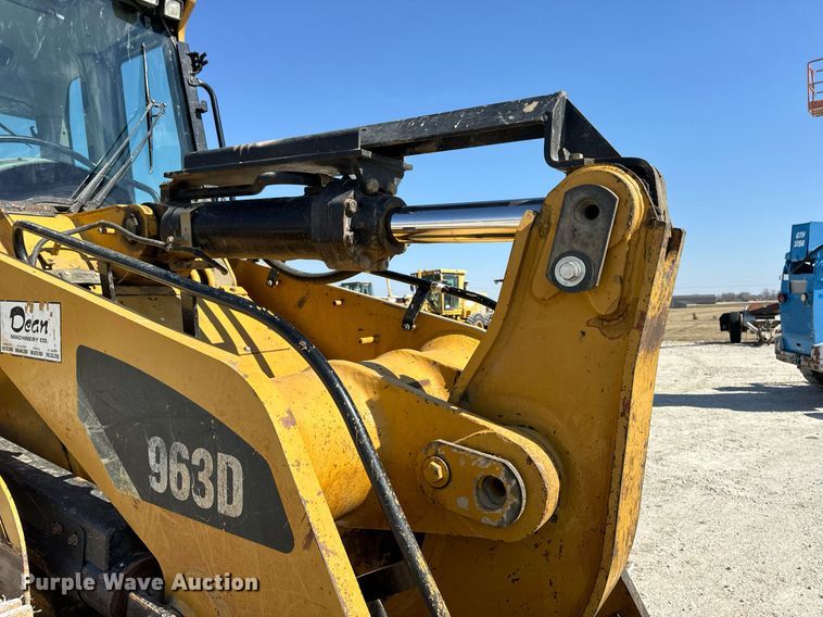 image for item DV1816 2011 Caterpillar 963D track loader