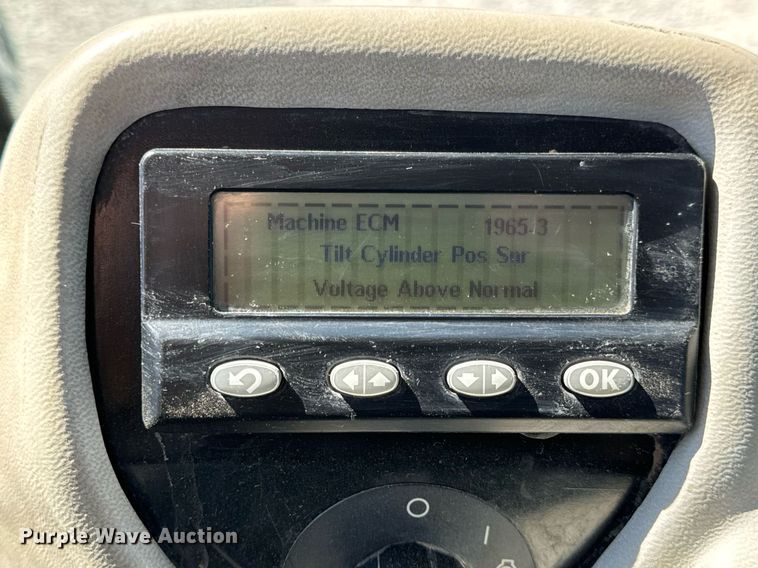 image for item DV1816 2011 Caterpillar 963D track loader