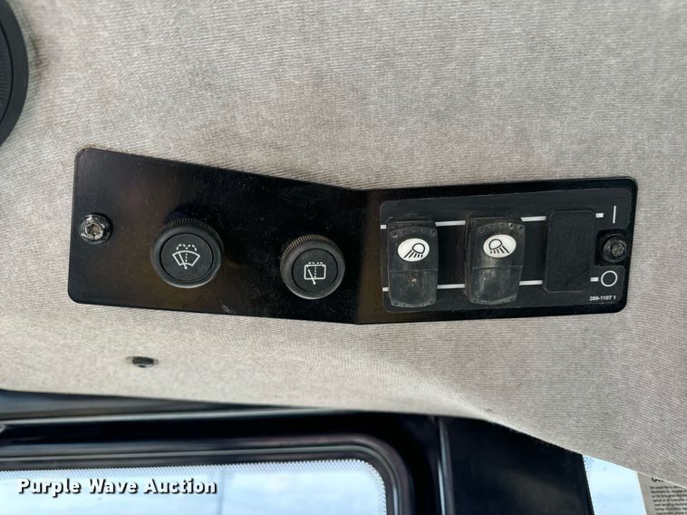 image for item DV1816 2011 Caterpillar 963D track loader