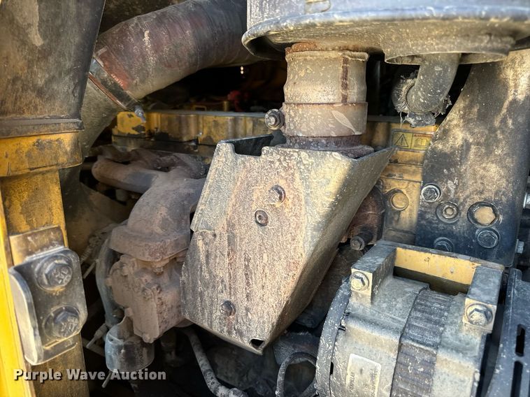 image for item DV1816 2011 Caterpillar 963D track loader