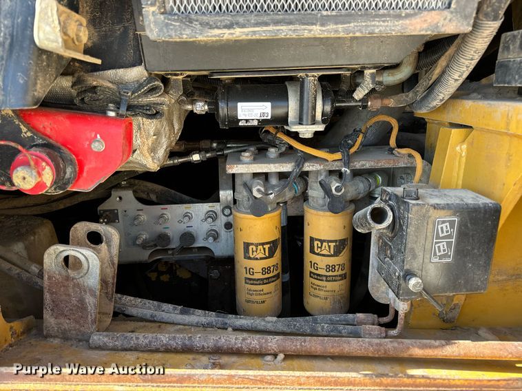 image for item DV1816 2011 Caterpillar 963D track loader