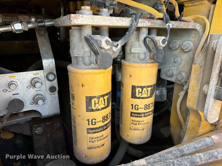 image for item DV1816 2011 Caterpillar 963D track loader