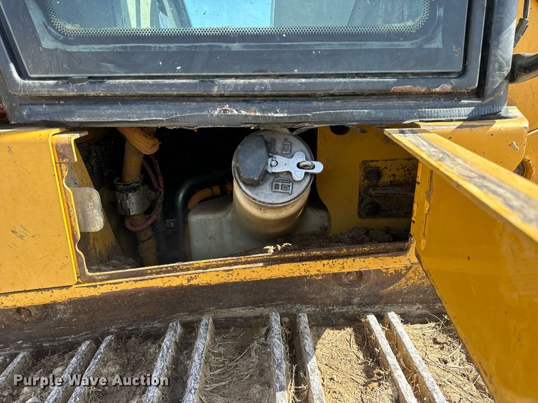 image for item DV1816 2011 Caterpillar 963D track loader