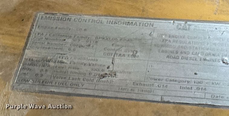 image for item DV1816 2011 Caterpillar 963D track loader