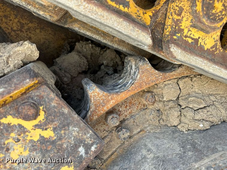 image for item DV1816 2011 Caterpillar 963D track loader