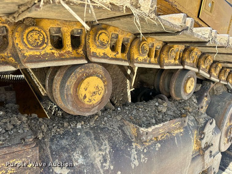 image for item DV1816 2011 Caterpillar 963D track loader