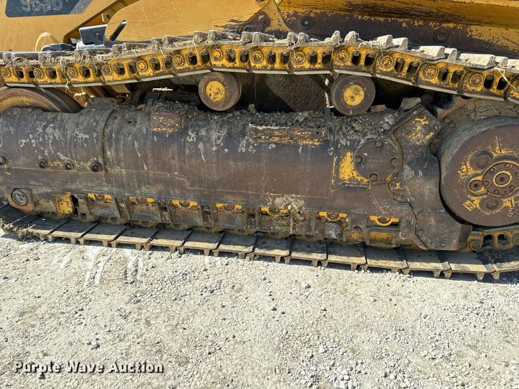 image for item DV1816 2011 Caterpillar 963D track loader