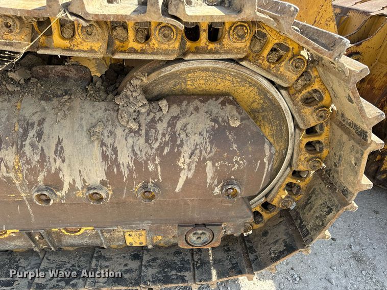 image for item DV1816 2011 Caterpillar 963D track loader