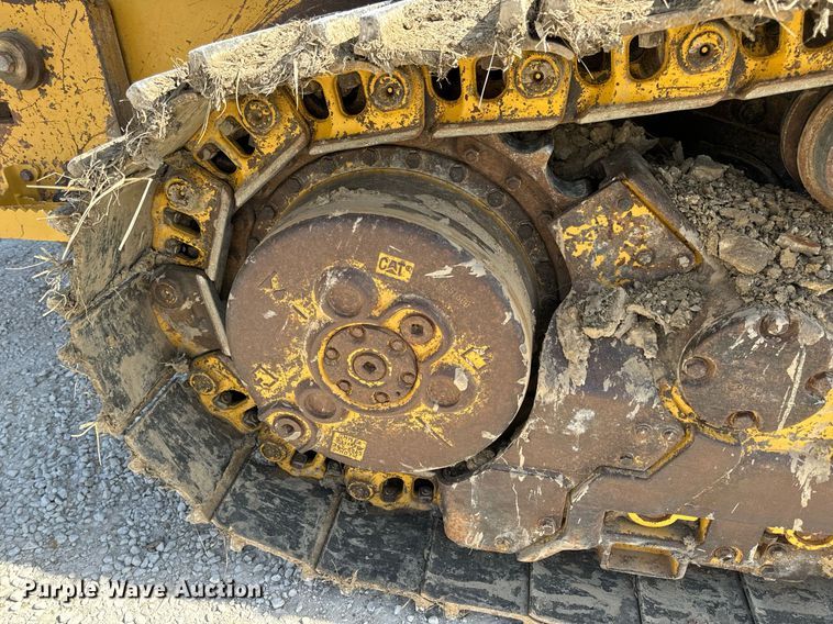 image for item DV1816 2011 Caterpillar 963D track loader