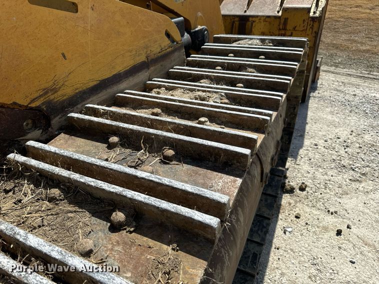 image for item DV1816 2011 Caterpillar 963D track loader