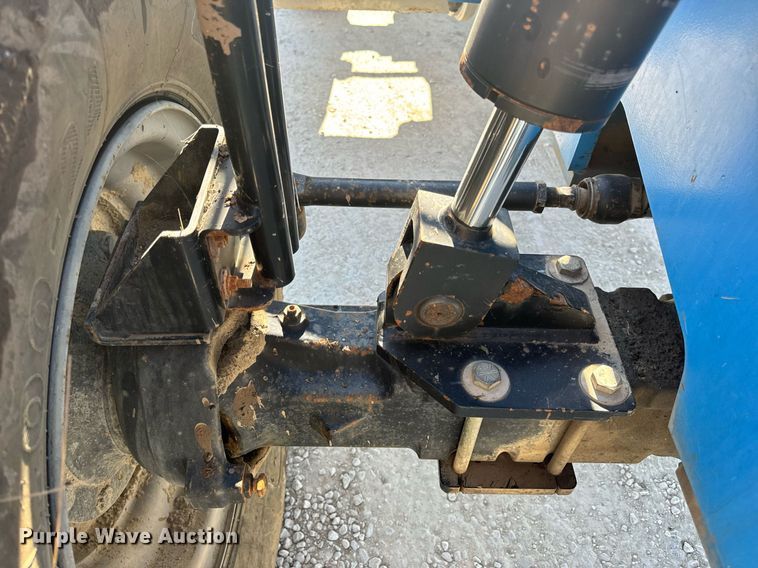 image for item DV1817 2010 Genie GTH-1056 telehandler