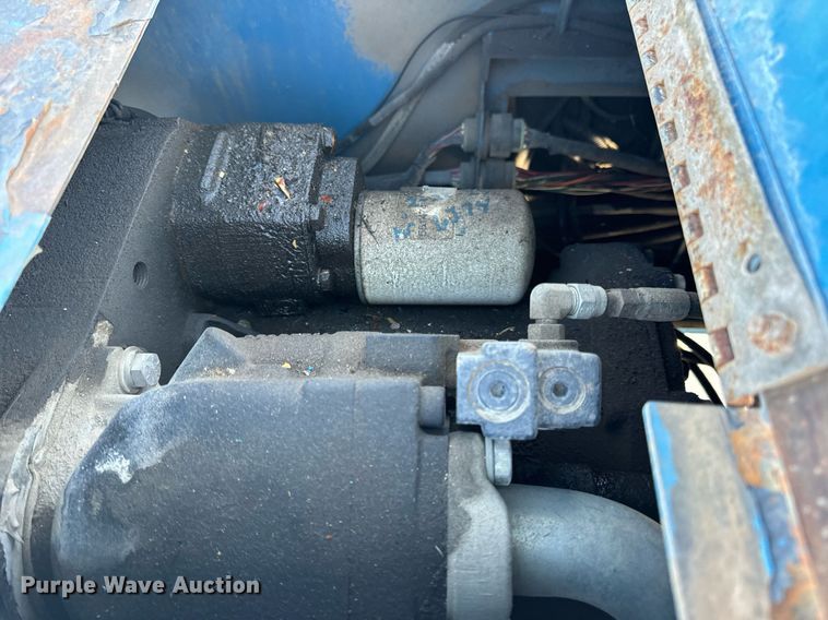 image for item DV1817 2010 Genie GTH-1056 telehandler