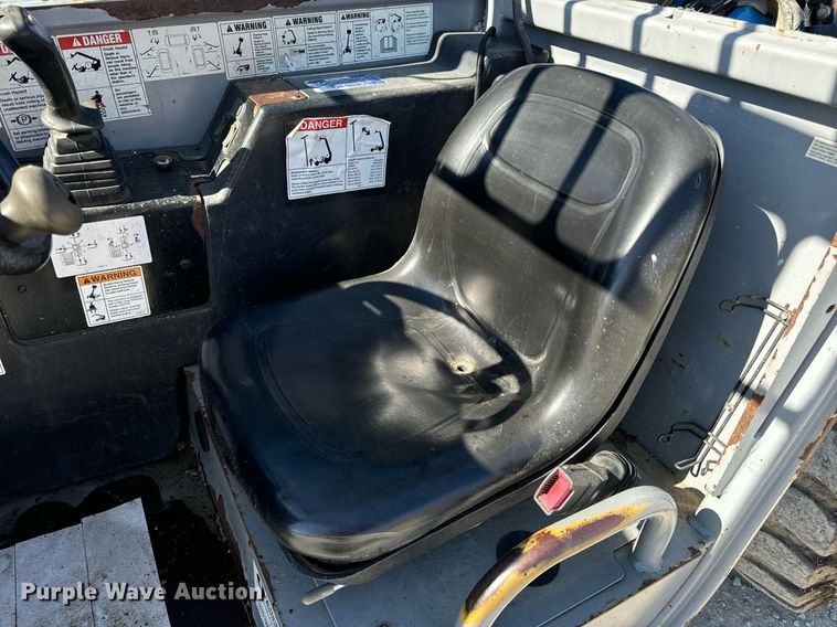 image for item DV1817 2010 Genie GTH-1056 telehandler