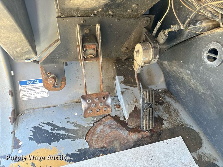 image for item DV1817 2010 Genie GTH-1056 telehandler