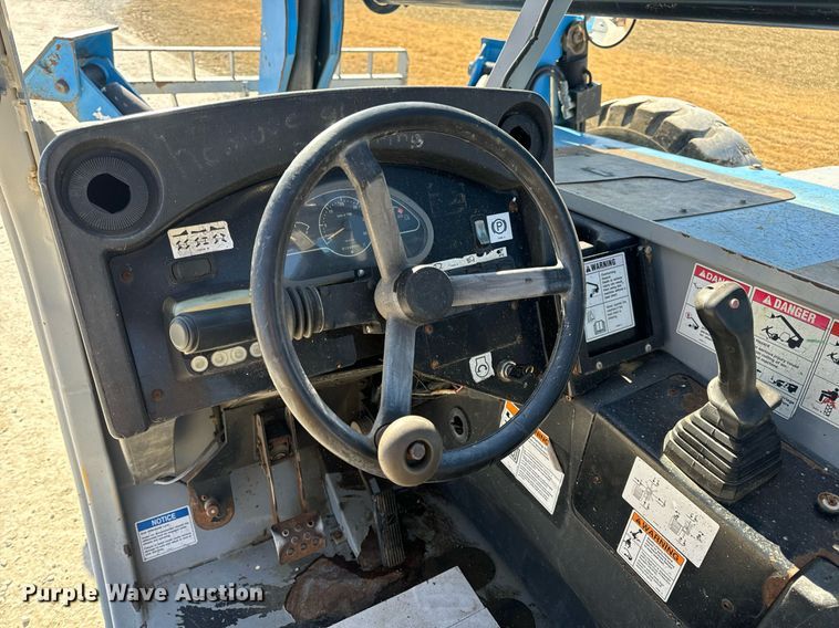 image for item DV1817 2010 Genie GTH-1056 telehandler