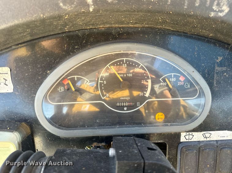 image for item DV1817 2010 Genie GTH-1056 telehandler