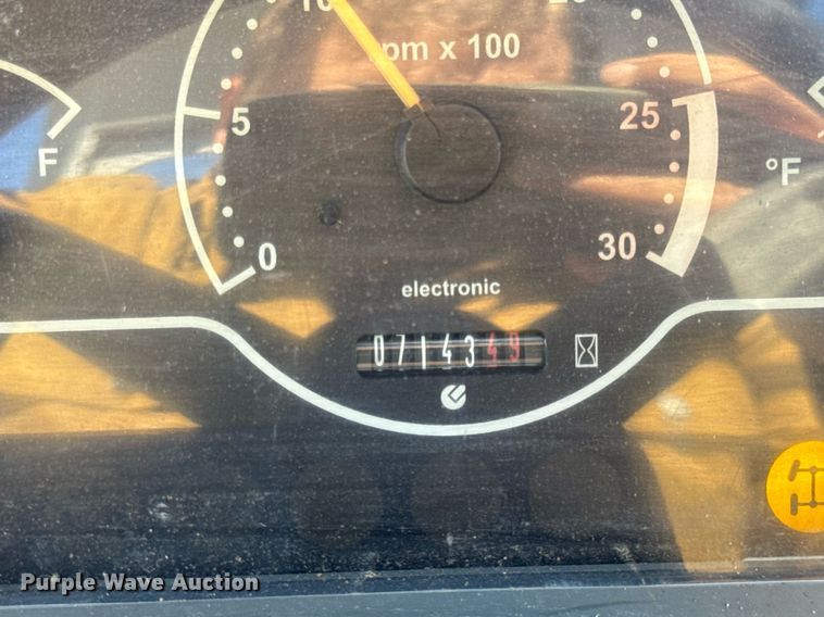 image for item DV1817 2010 Genie GTH-1056 telehandler