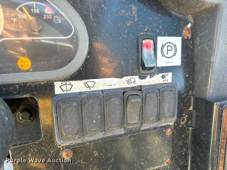 image for item DV1817 2010 Genie GTH-1056 telehandler