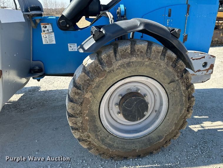 image for item DV1817 2010 Genie GTH-1056 telehandler