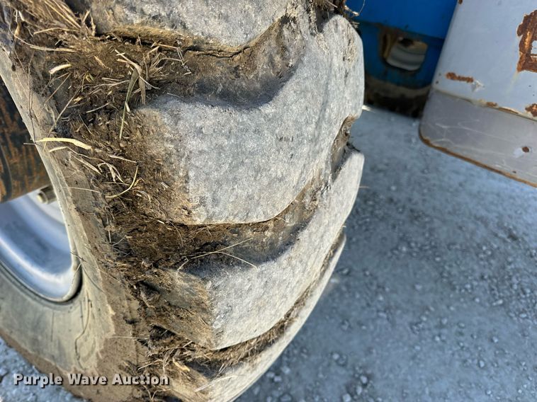 image for item DV1817 2010 Genie GTH-1056 telehandler