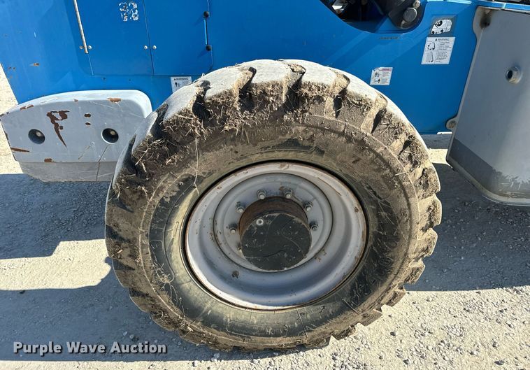 image for item DV1817 2010 Genie GTH-1056 telehandler